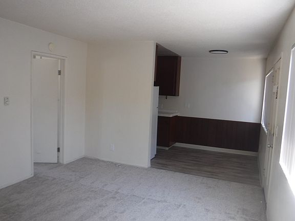 3rd image of 4062 Shasta St #9