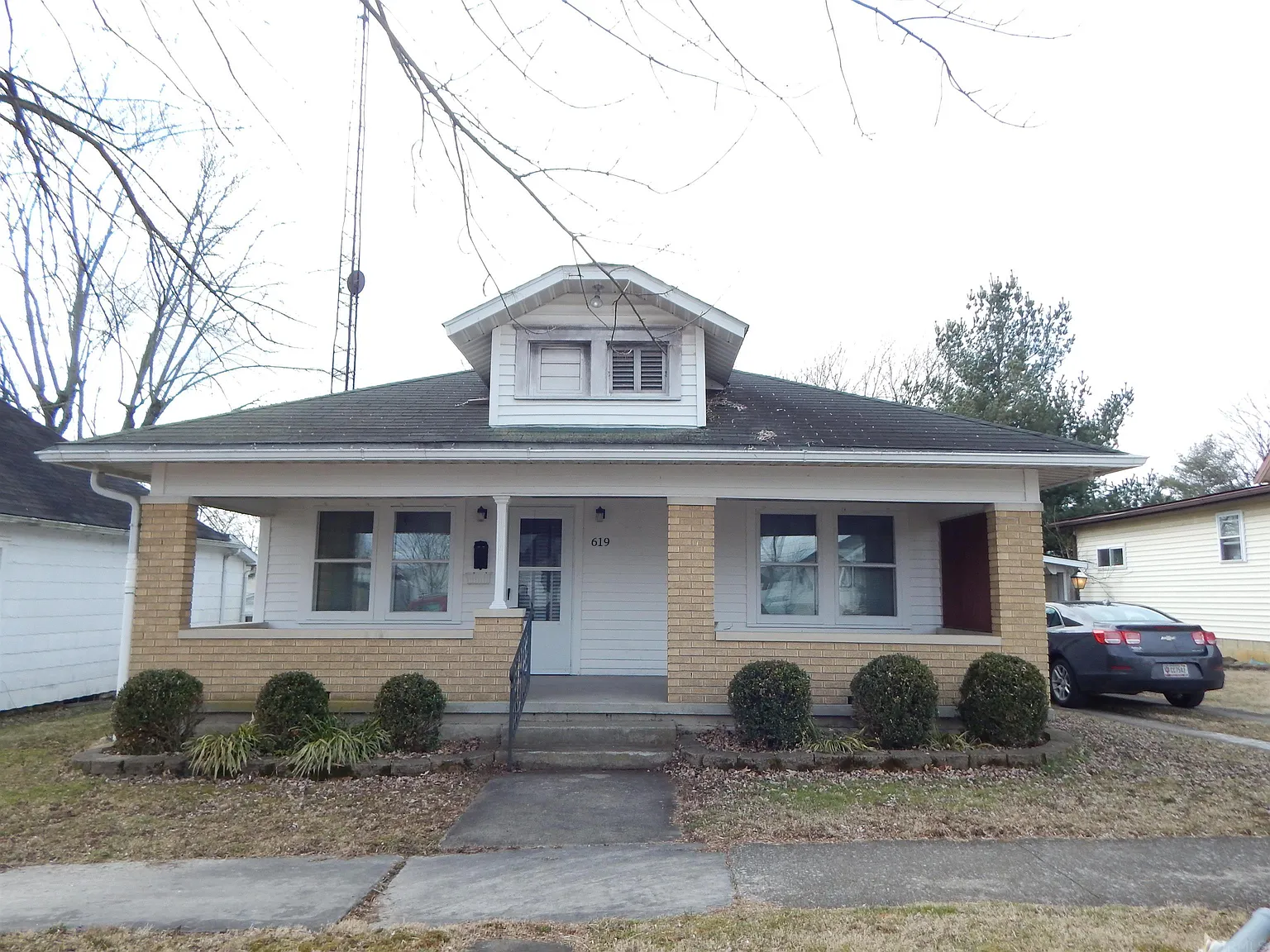 619 S St photo 1