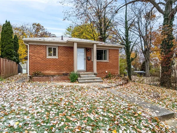84 Pfeiffer Ave, Akron, OH 44312