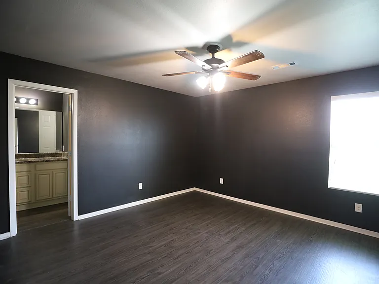 3730 Churchill Dr — Photo 5
