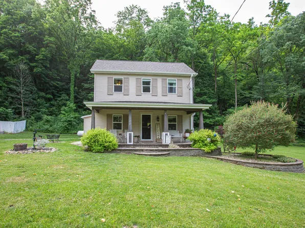 120 S Main St, Potosi, WI 53820