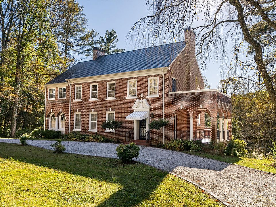 1st image of 325 Vanderbilt Rd