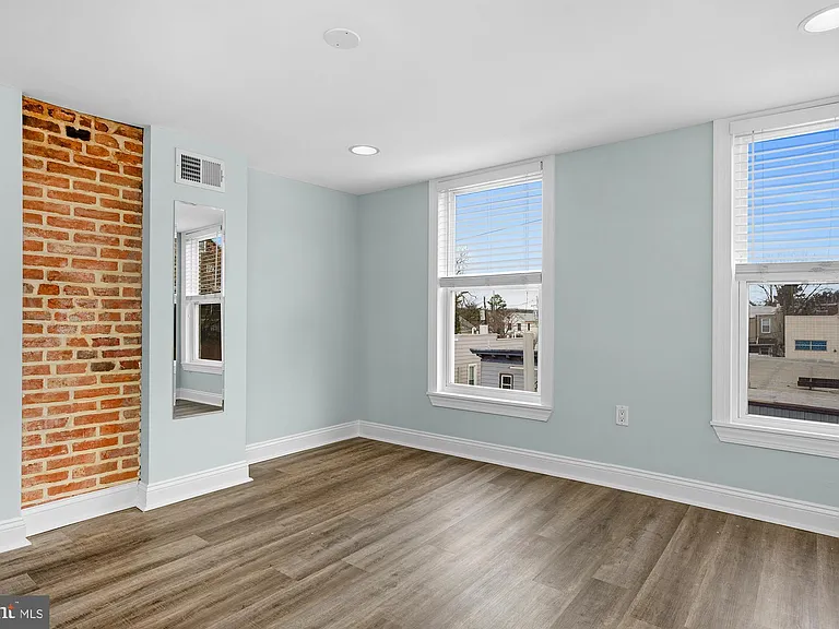 1201 Union Ave — Photo 20