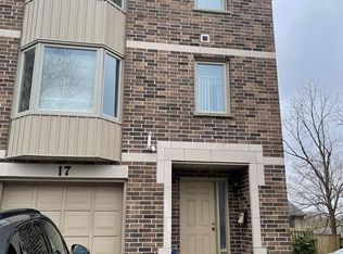 1548 Richmond St #17, London, ON N6G4W7