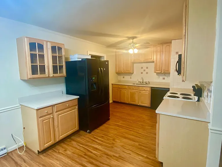 1042 S Ironwood Rd — Photo 5