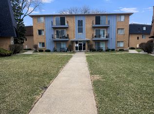 4819 W 109th St APT 302, Oak Lawn, IL