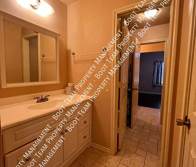 10001 Hilltop Dr — Photo 41