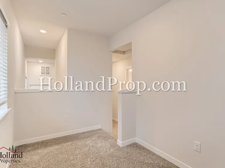 15974 NW Hosmer Ln — Photo 21