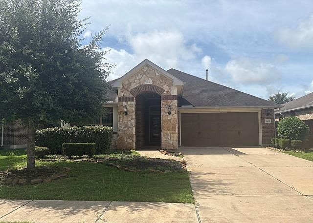 1st image of 3422 Bay Dr