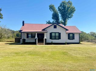 15588 Market St, Moulton, AL 35650