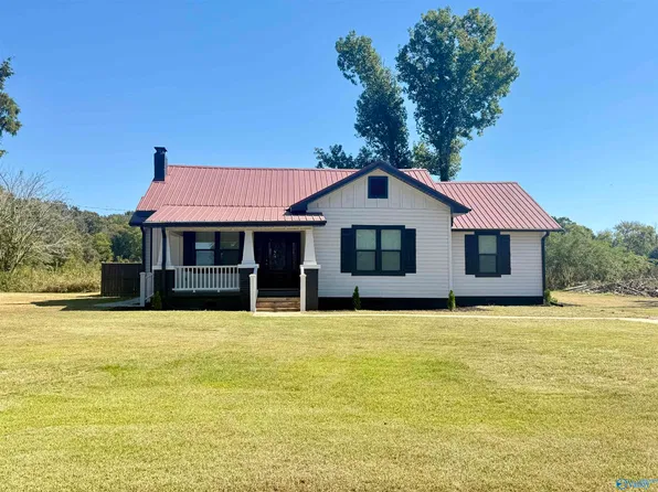 15588 Market St, Moulton, AL 35650