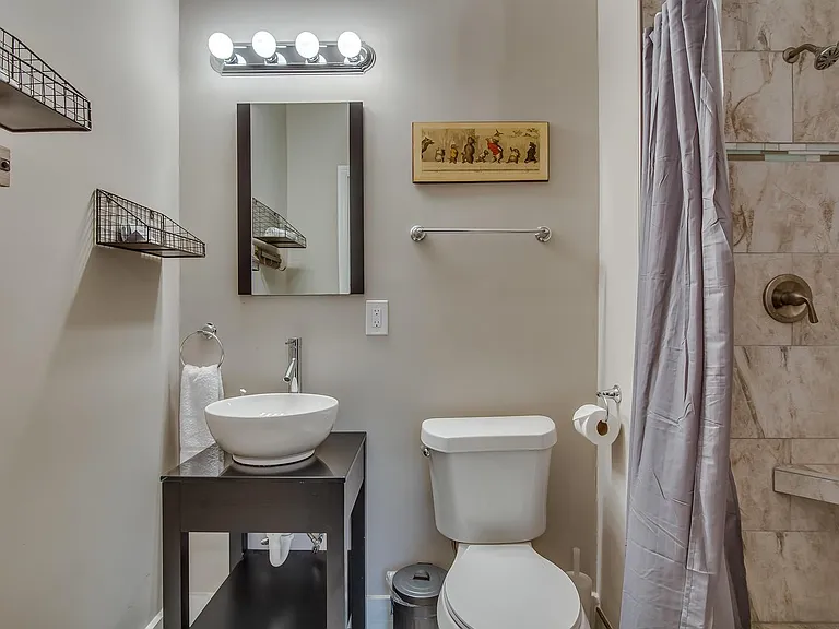 114 Lucile St — Photo 12