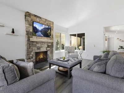 6274 Mockingbird St, Ventura, CA, 93003