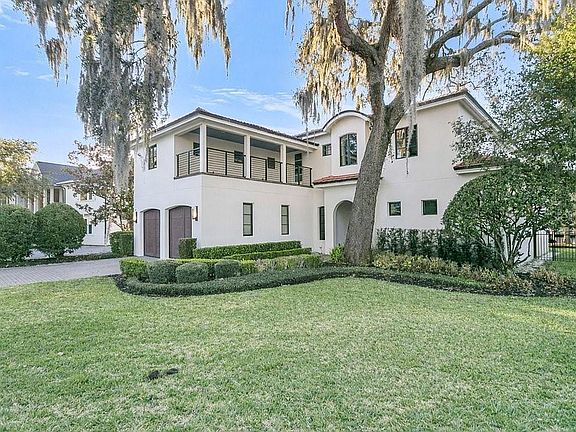 2nd image of 2550 Venetian Way