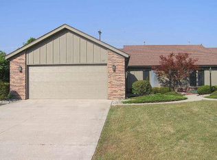 157 Deerfield Cir, Bryan, OH 43506