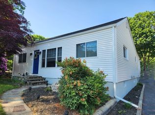 450 Center St, Raynham, MA 02767