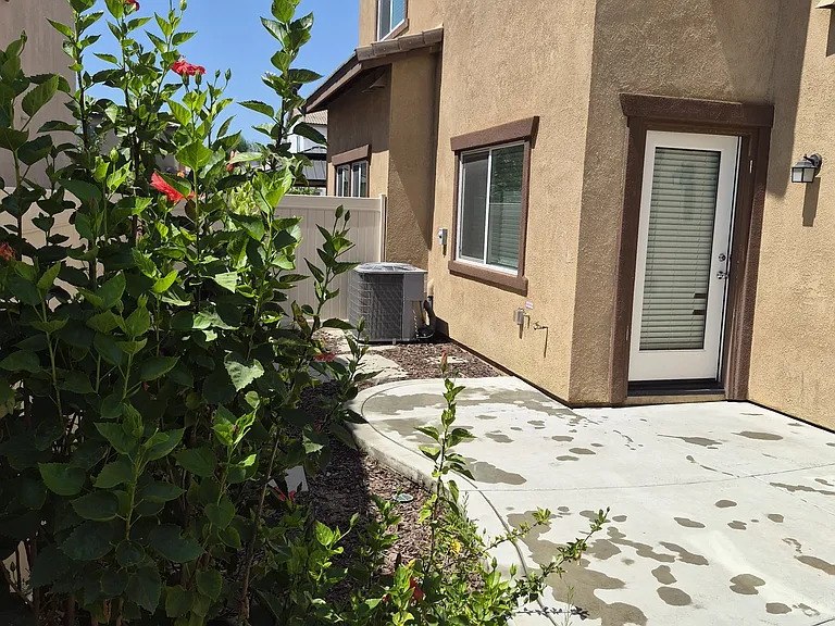 24292 Bay Laurel Ave — Photo 56