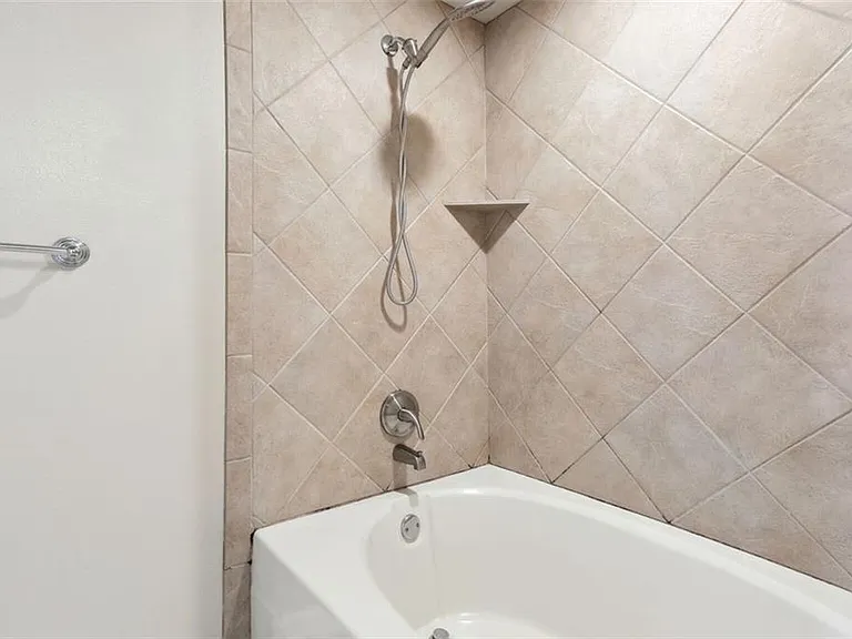 3777 Peachtree Rd NE #331 — Photo 13