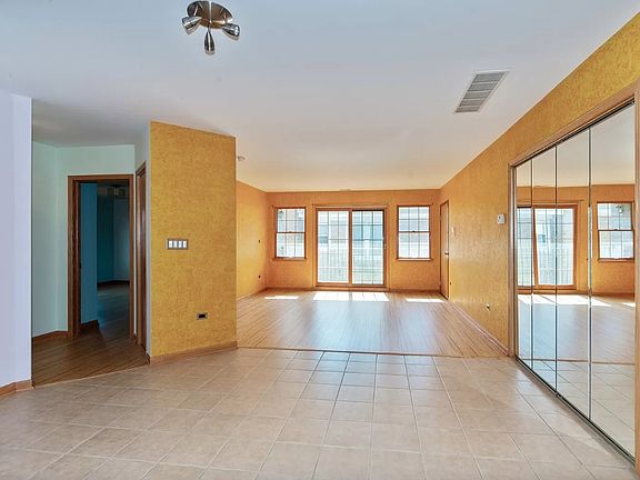 5th image of 8059 W Grand Ave #3N