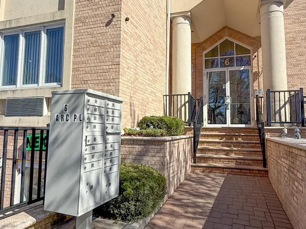 6 Arc Pl APT B5, Staten Island, NY 10306