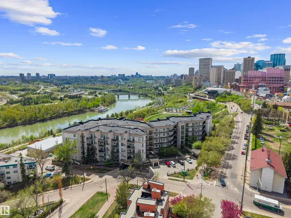 9507 101st Ave NW #215, Edmonton, AB T5H 4R1