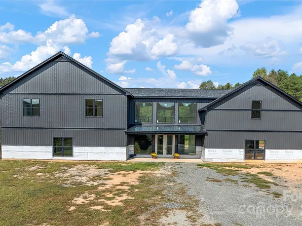 7504 Greedy Hwy, Hickory, NC 28602