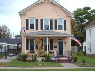 204 E Cypress St, Elizabeth City, NC 27909