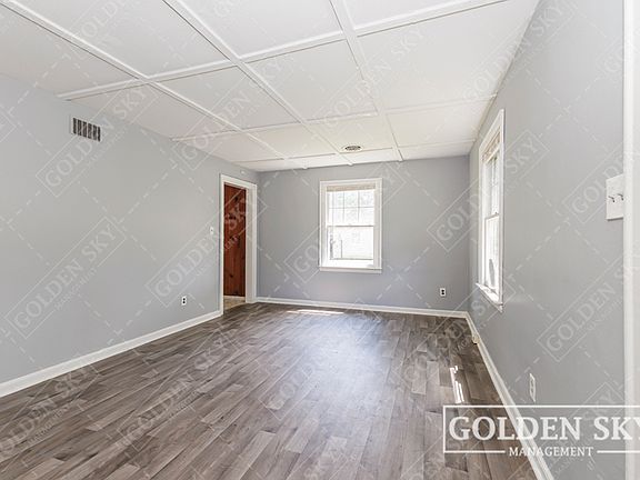 3rd image of 3120 S Monroe St