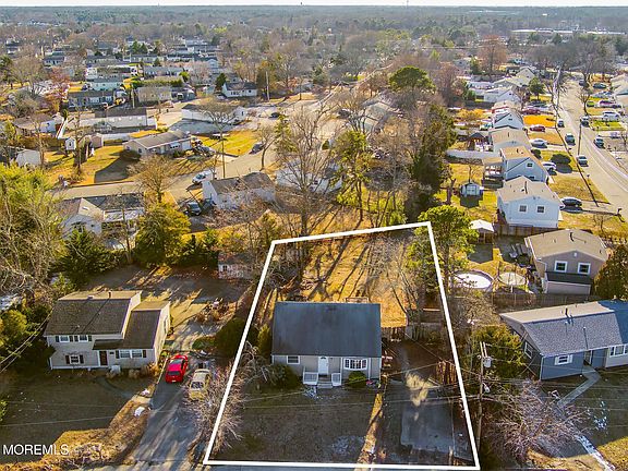 3rd image of 1235 Brandywine Drive