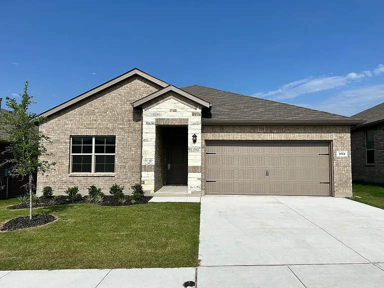 953 Braymer Ln — Photo 15