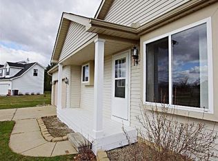 166 Ridgeview Ct, Grass Lake, MI 49240