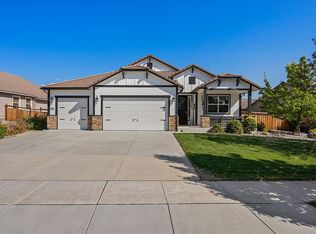 6652 Fabric Dr, Sparks, NV 89436