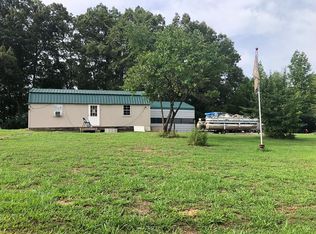 130 Clement St, Big Sandy, TN 38221