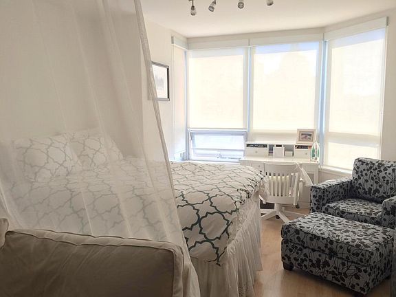 Room darkening shades