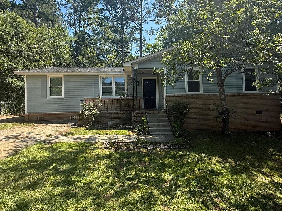 1st image of 1010 Sandpiper Ln