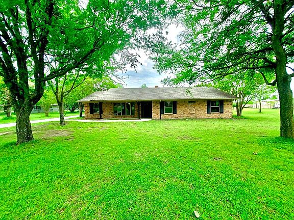 3rd image of 112 Royal Park Ln