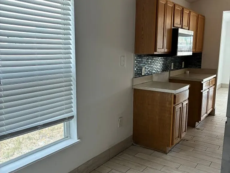 616 Sunway Ln — Photo 9