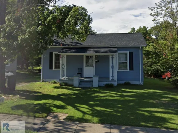 810 Hughes St, Danville, VA 24541