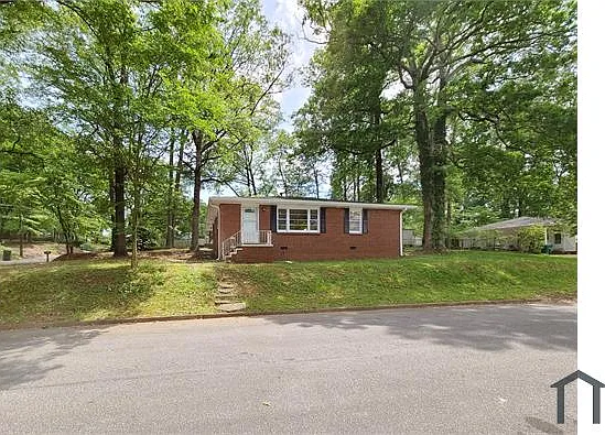 3225 Forrest Hills Dr — Photo 1