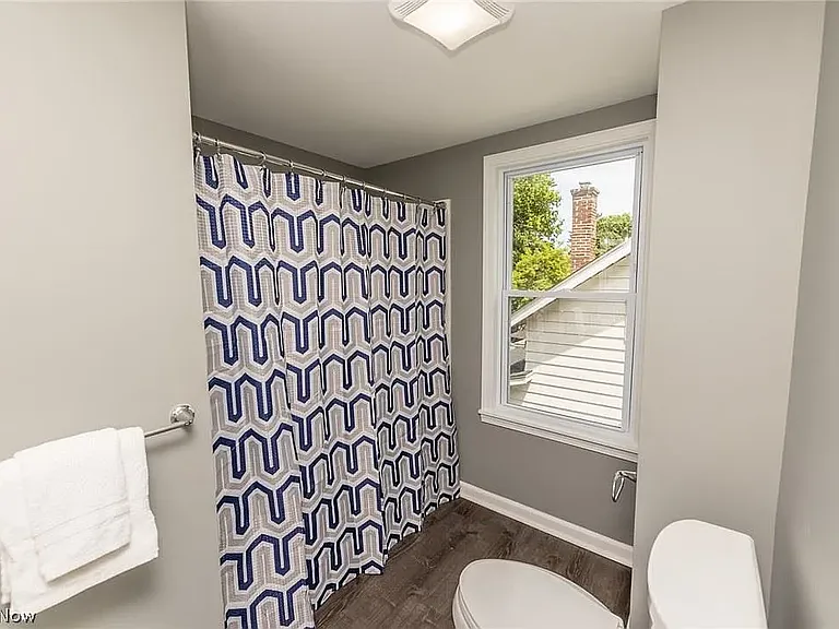 207 Lincoln Ave — Photo 24