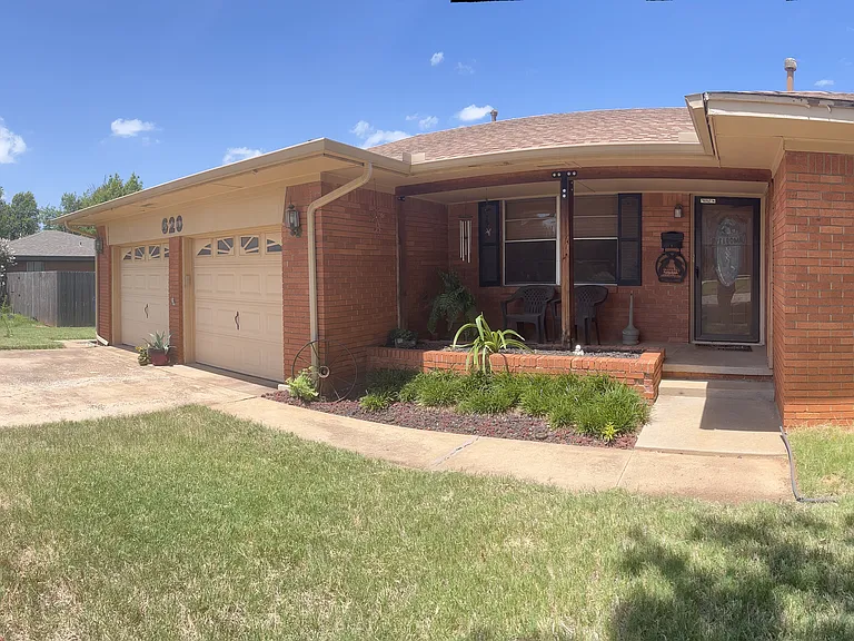 620 Skyline Dr — Photo 9