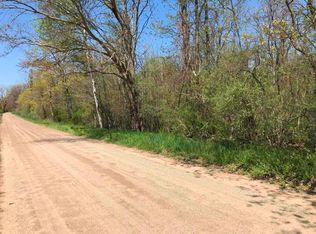 117 Avenue, Fennville, MI 49408