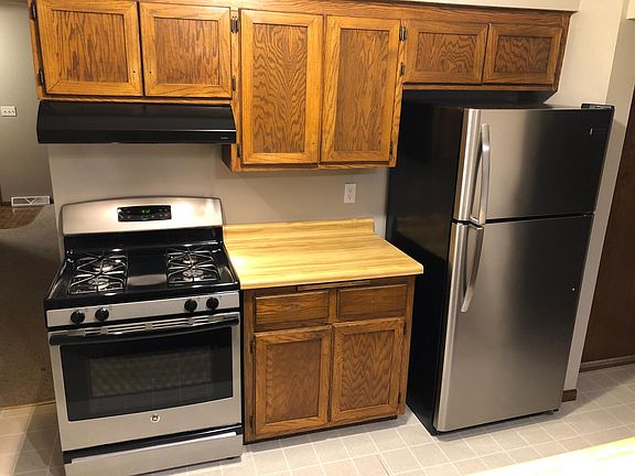 2nd image of W245N6690 Bowling Green Ct