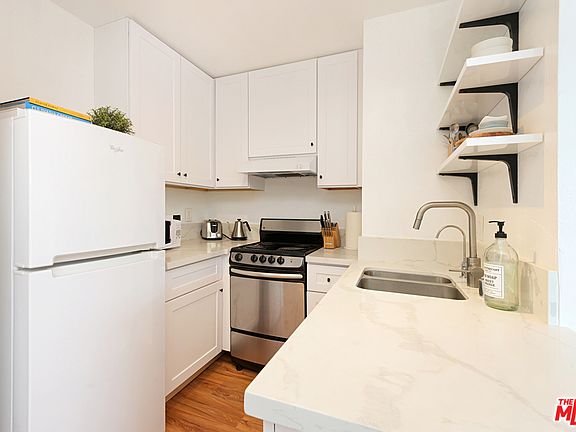 4th image of 210 S La Fayette Park Pl APT 305