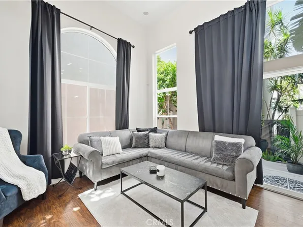 205 Montana Del Lago Dr, Rancho Santa Margarita, CA 92688