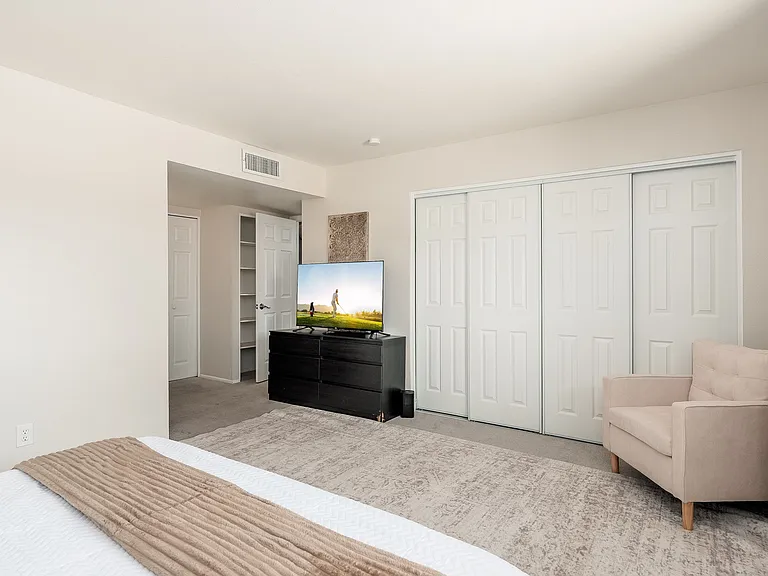 5114 S Dorsey Ln — Photo 19