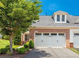 44320 McHenry Sq, Ashburn, VA 20147