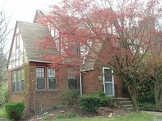 3672 Bainbridge Rd photo 1
