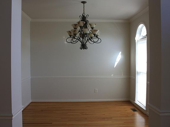 4th image of 4803 Tenby Dr