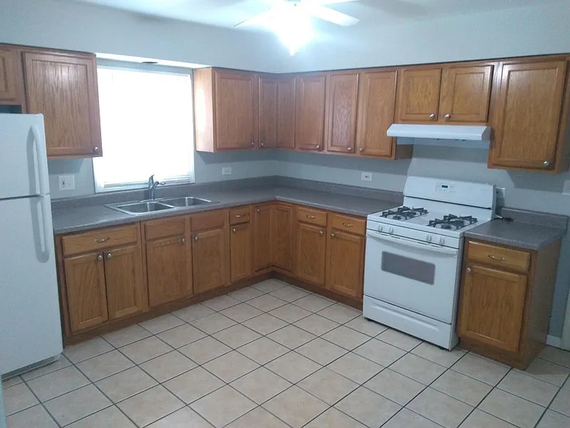 2 bed, 1.0 bath, 850 sqft, $1,150 — Photo 3